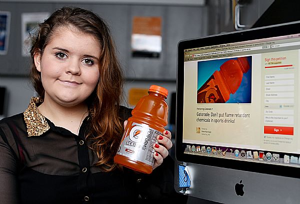 15-letna  Sarah Kavanagh je uspela s svojo peticijo po spletni strani Change.org spremeniti svet.